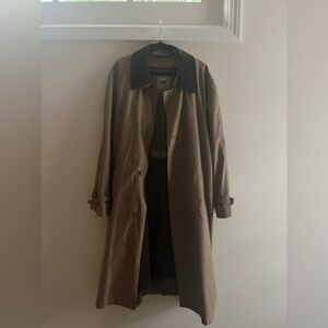 Vintage beige trench coat size 42 long